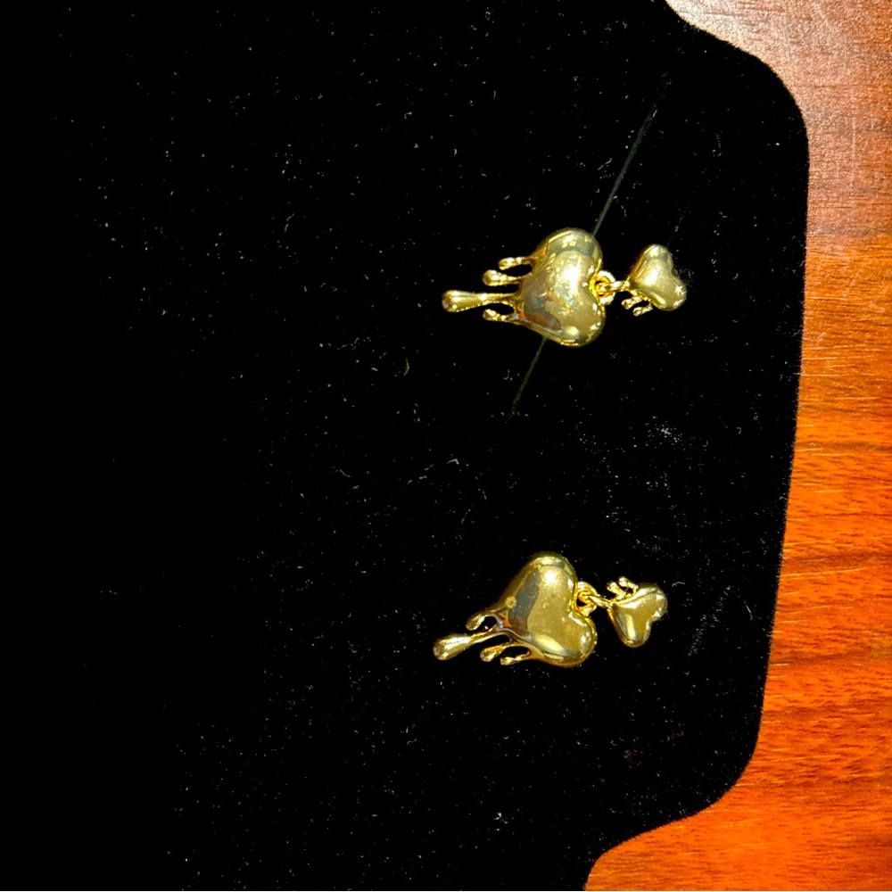 14k Solid Yellow Gold Heart drizzling Women Earrings - Picture 5 of 5